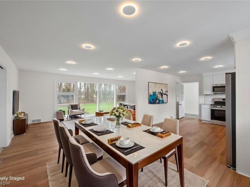 1163 Oak Tree Road , Copley, OH 44320 Photo 4