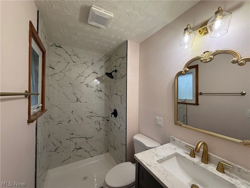 5833 Kuenzer Drive , Seven Hills, OH 44131 Photo 12