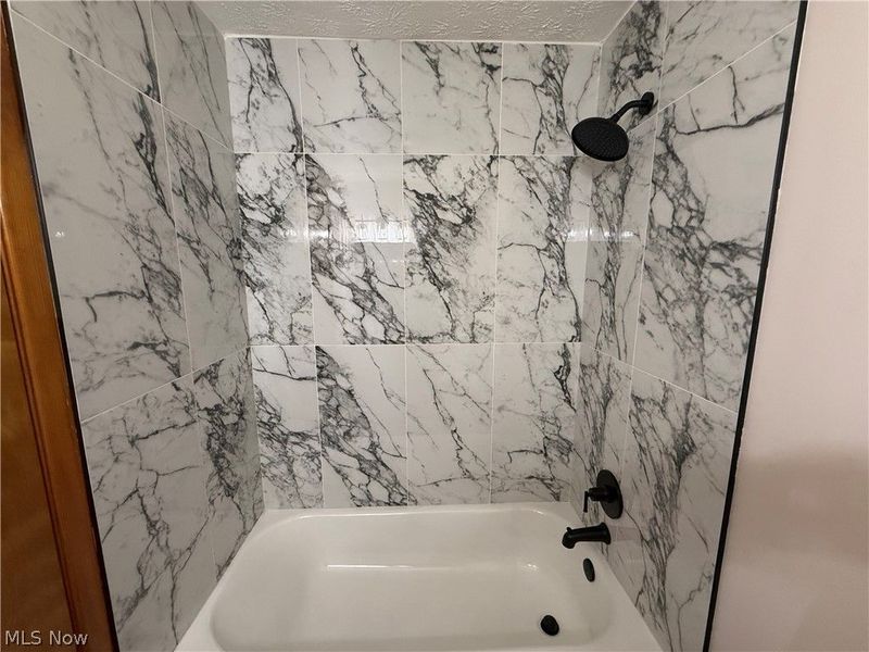 5833 Kuenzer Drive , Seven Hills, OH 44131 Photo 18