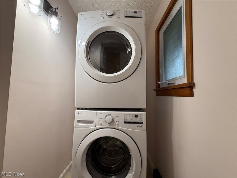 5833 Kuenzer Drive , Seven Hills, OH 44131 Photo 19