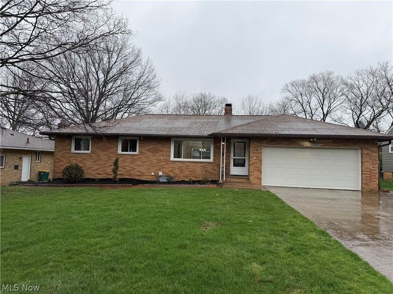 5833 Kuenzer Drive , Seven Hills, OH 44131 Photo 2