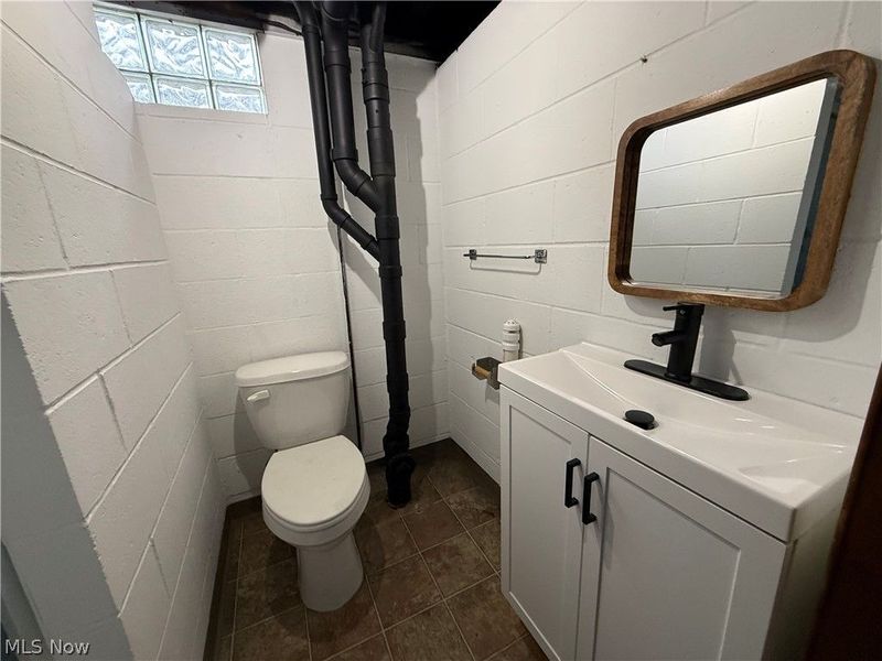 5833 Kuenzer Drive , Seven Hills, OH 44131 Photo 24