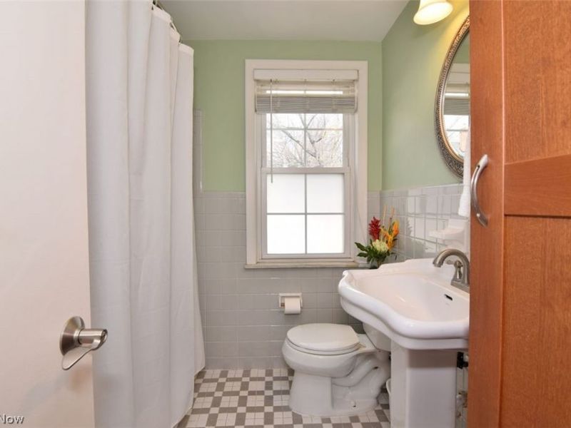 2399 Euclid Heights Boulevard , Unit D-1, Cleveland Heights, OH 44106 Photo 16