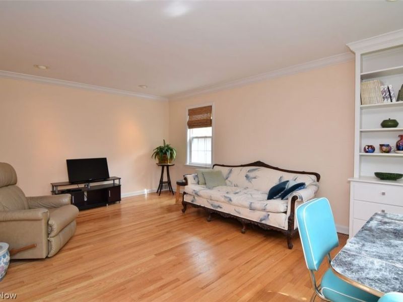 2399 Euclid Heights Boulevard , Unit D-1, Cleveland Heights, OH 44106 Photo 5