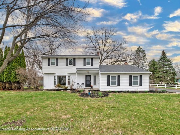 1774 Woodside Drive, East Lansing, MI 48823