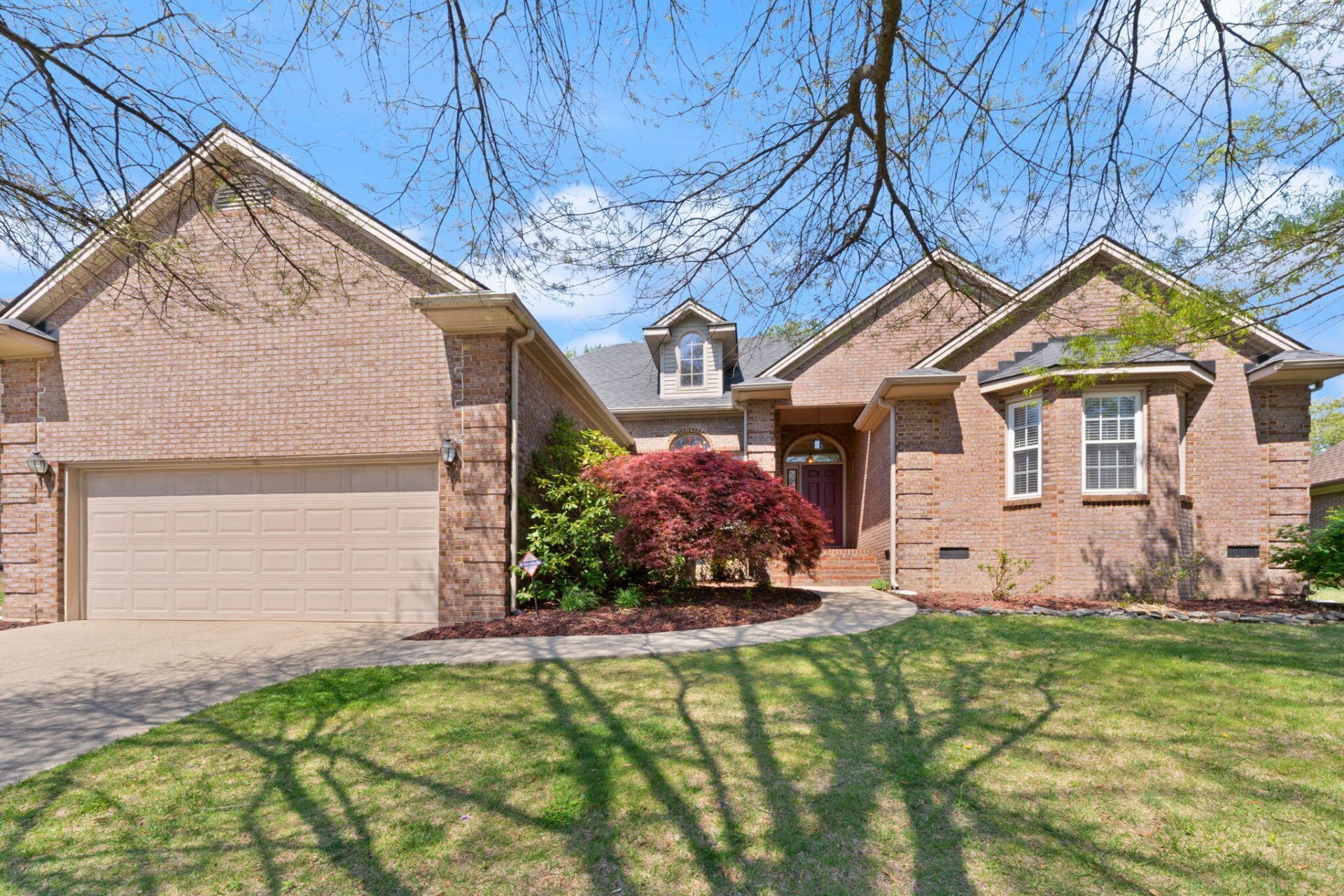 204 Park Lakes Drive, Richmond, KY 40475