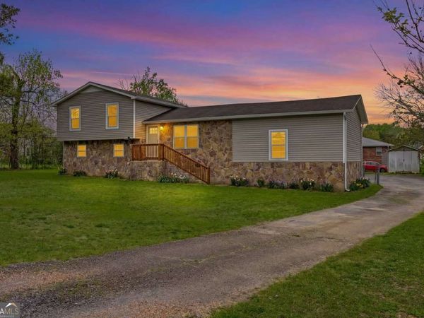 1975 Cloud Springs Road, Rossville, GA 30741