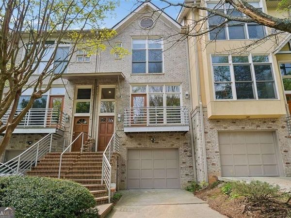 1327 Peachtree View NE, Brookhaven, GA 30319