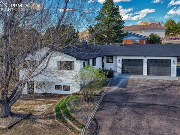 4770 Diamond Drive, Colorado Springs, CO 80918