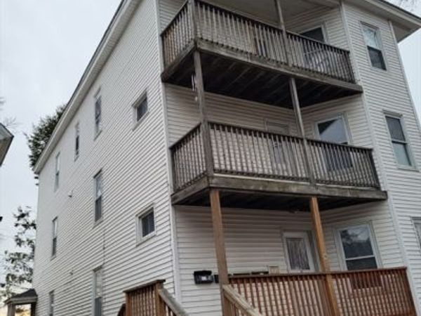 8 Fern, Worcester, MA 01610