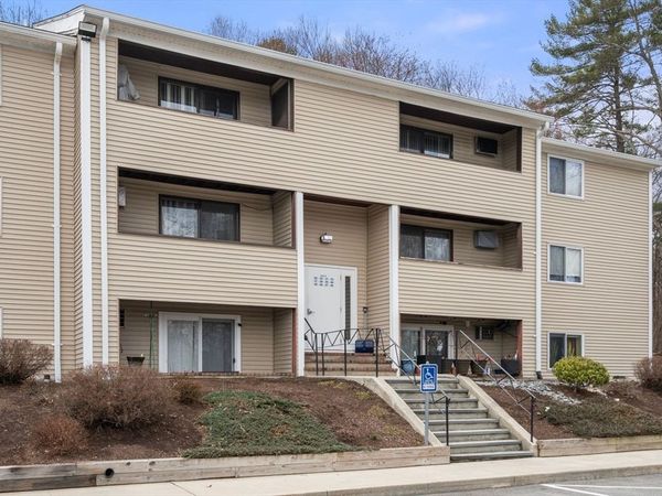 117 Quaker Hwy, Unit 32, Uxbridge, MA 01569