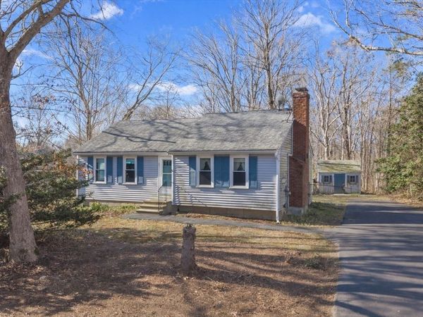 37 Greenville Dr, Sandwich, MA 02644