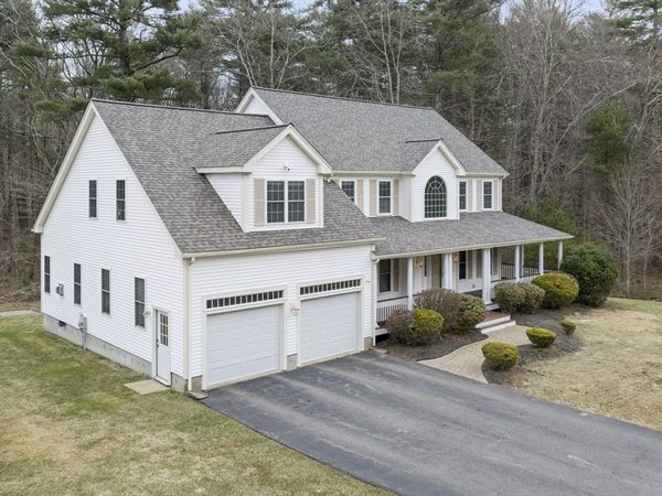 265 Finch Rd, Raynham, MA 02767