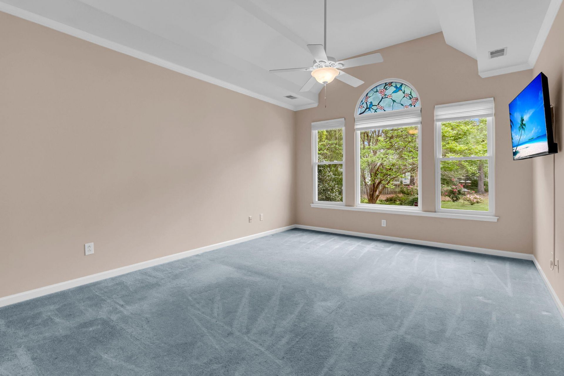 325 Club View Road Photo 22