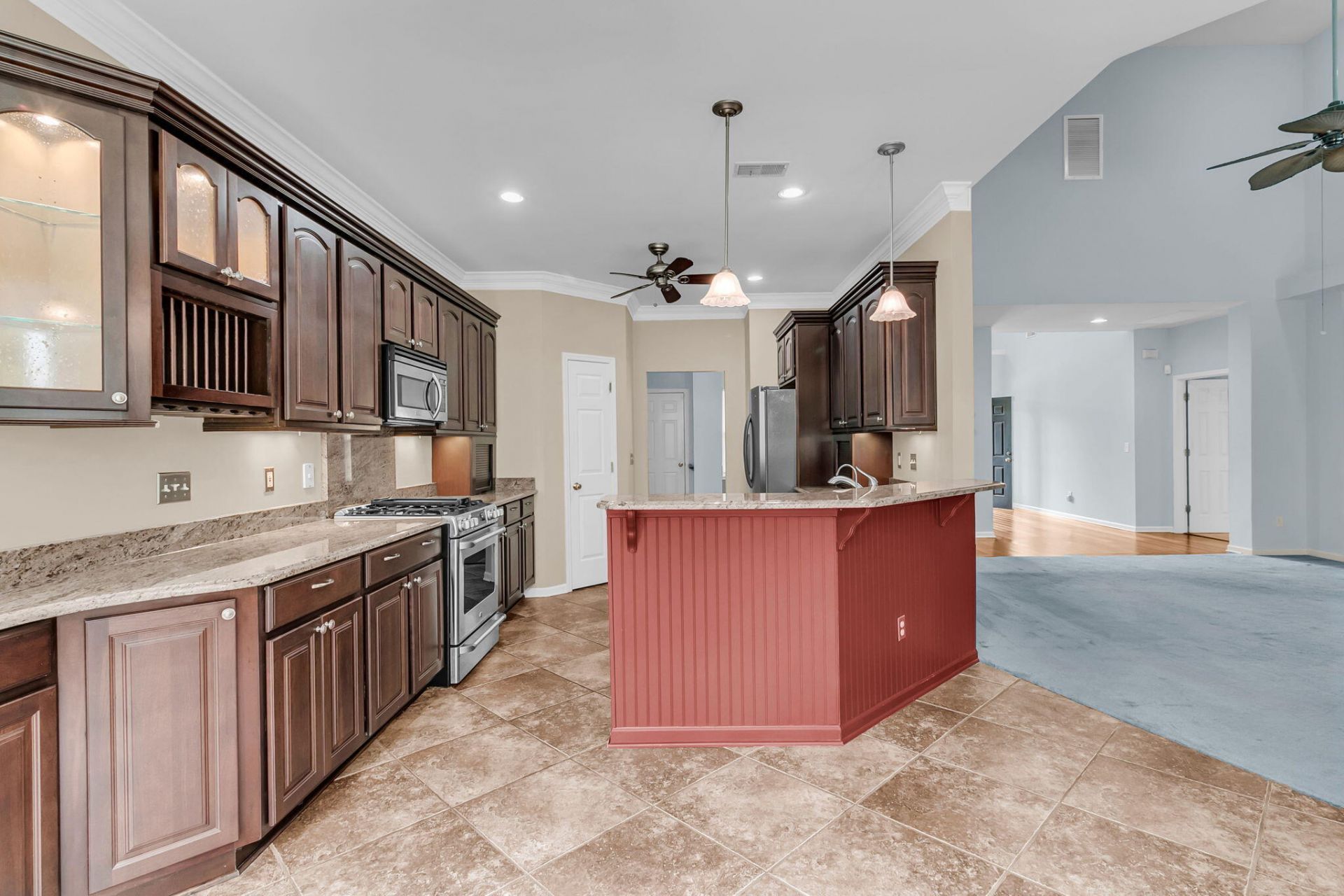 325 Club View Road Photo 31