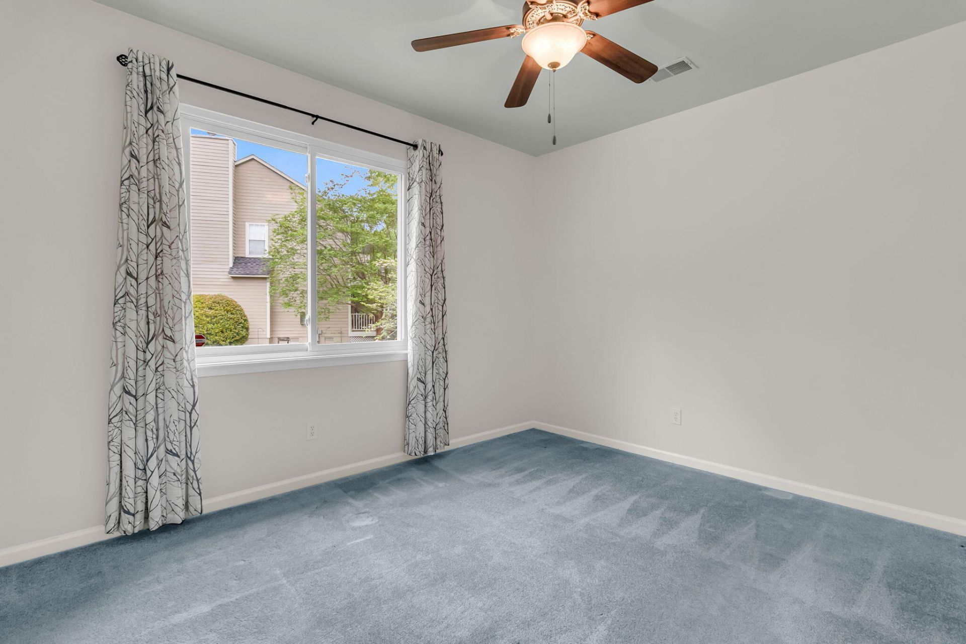 325 Club View Road Photo 39