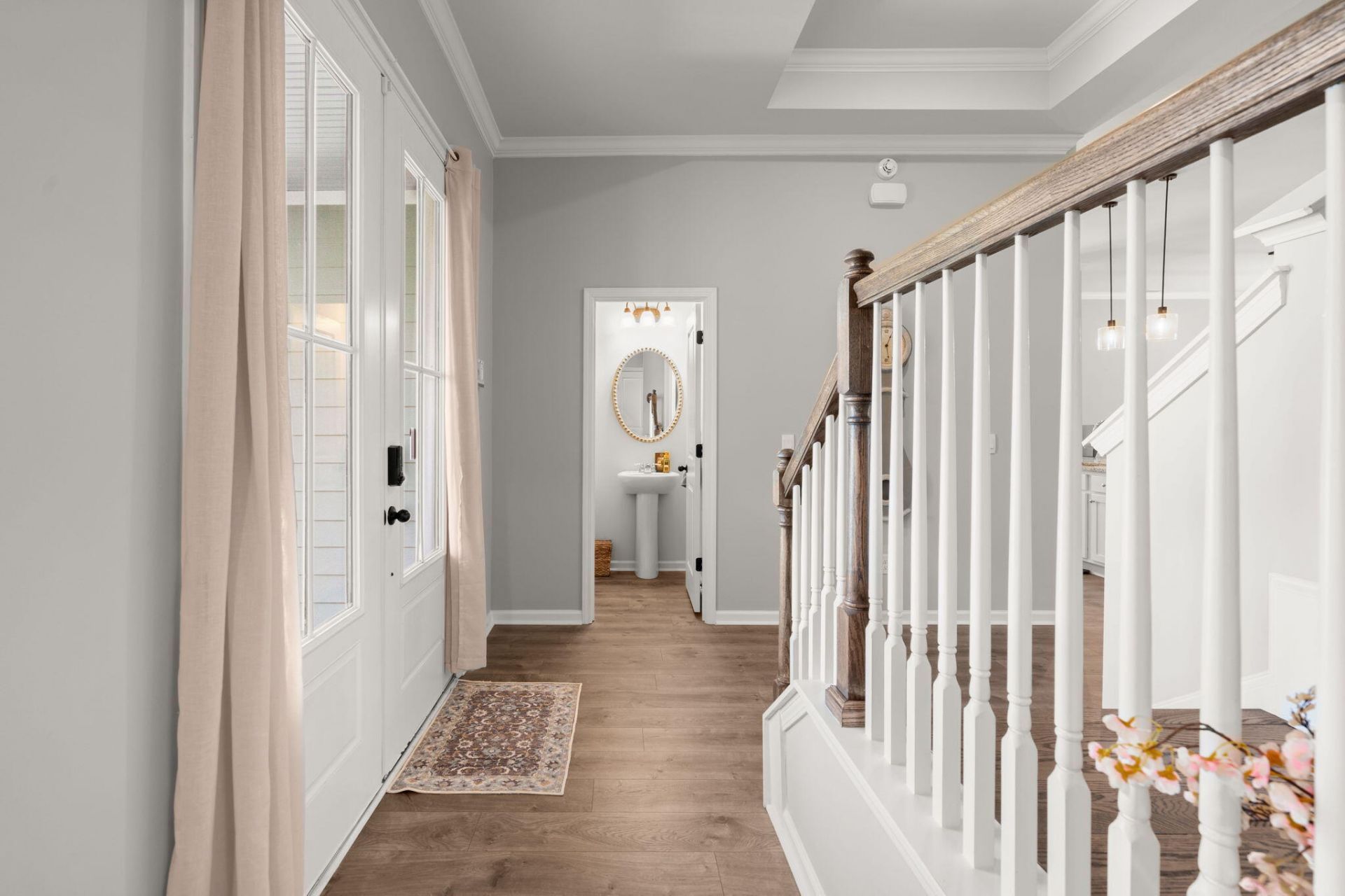 404 Oak View Way Photo 10