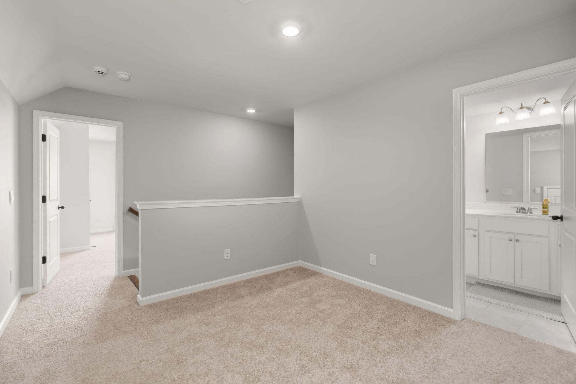 404 Oak View Way Photo 36