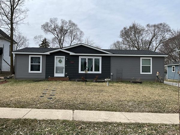 516 S Miller Avenue , Litchfield, MN 55355