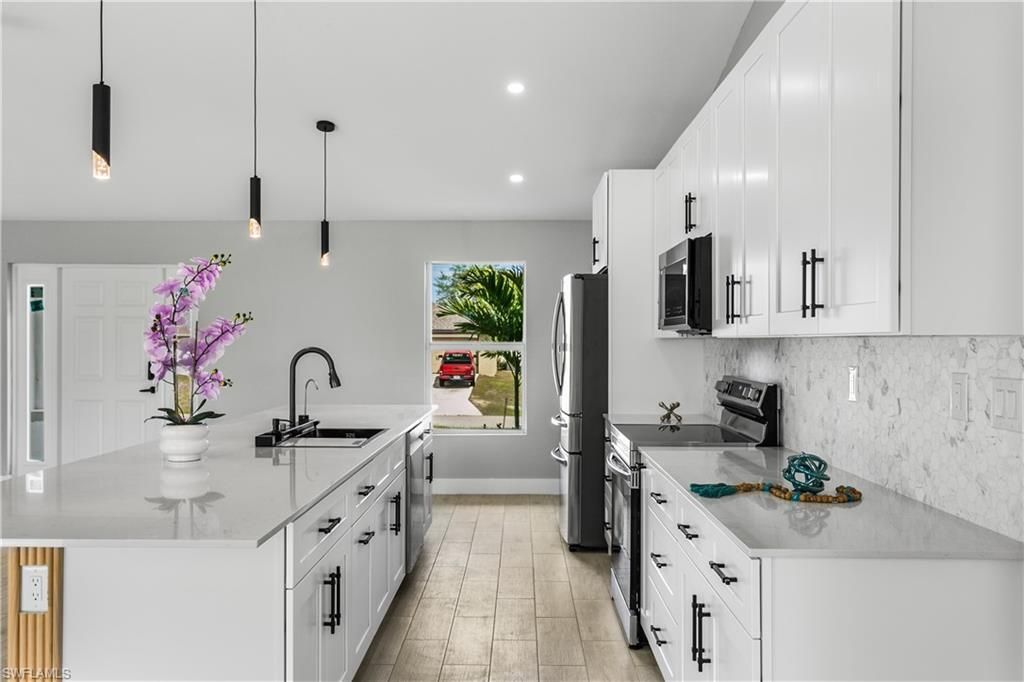 2210 NW 2nd Ave , Cape Coral, FL 33993 Photo