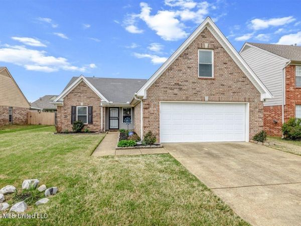 5743 Fawn Drive, Southaven, MS 38672