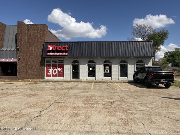 1634 Mississippi 1 , Greenville, MS 38701