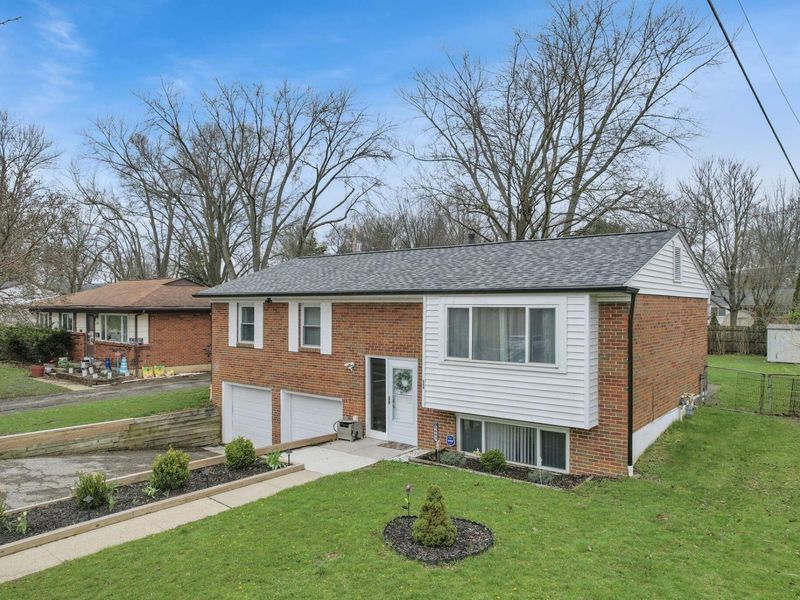 5667 Roche Drive, Columbus, OH 43229 Photo 33