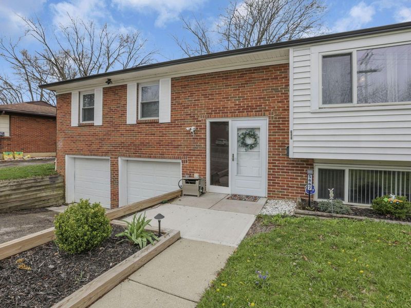 5667 Roche Drive, Columbus, OH 43229 Photo 5