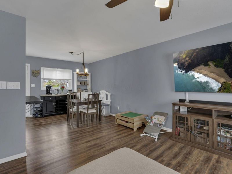 5667 Roche Drive, Columbus, OH 43229 Photo 9