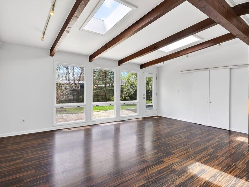 2459 Edgevale Road, Columbus, OH 43221 Photo 9