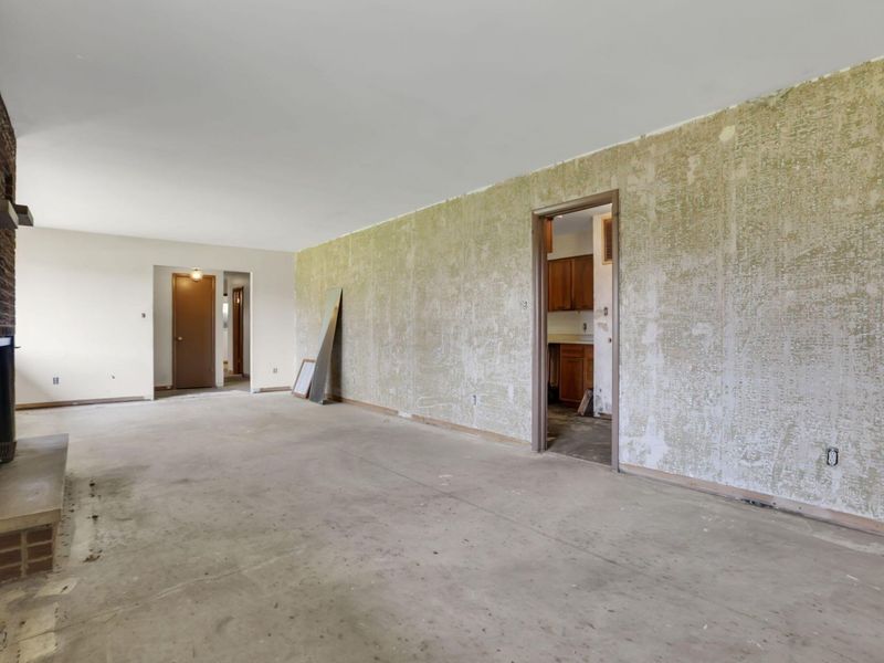 912 Welsh View Drive, Newark, OH 43055 Photo 12