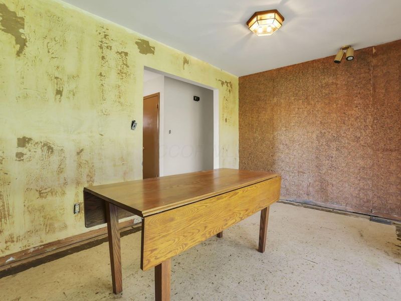 912 Welsh View Drive, Newark, OH 43055 Photo 14