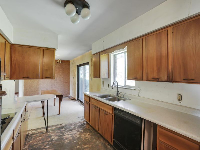 912 Welsh View Drive, Newark, OH 43055 Photo 16