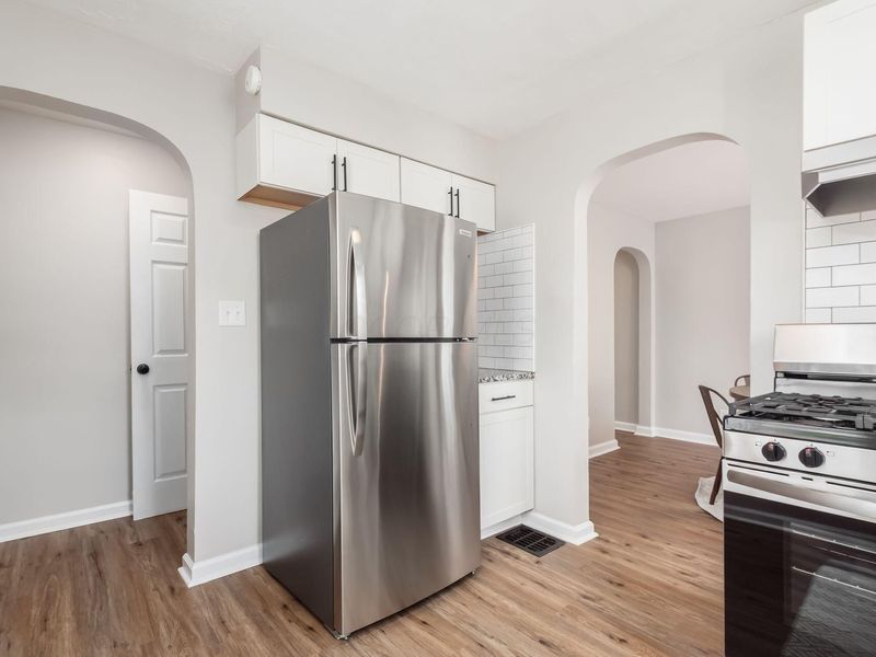 1166 E Woodrow Avenue , Columbus, OH 43207 Photo 12