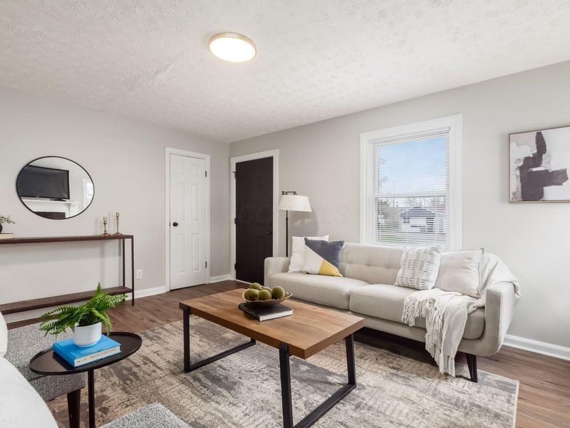 1166 E Woodrow Avenue , Columbus, OH 43207 Photo 6