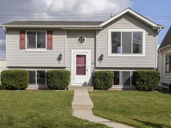 4622 N 125th STREET, Butler, WI 53007