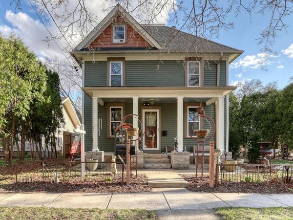 131 Oakland AVENUE, Mukwonago, WI 53149