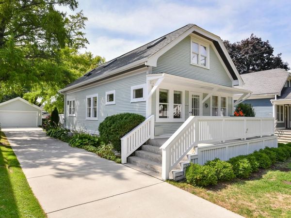 7031 St James STREET, Wauwatosa, WI 53213