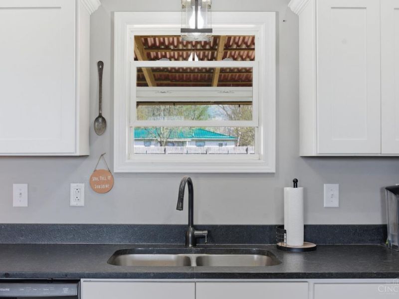 7485 State Route 123, Blanchester, OH 45107 Photo 8