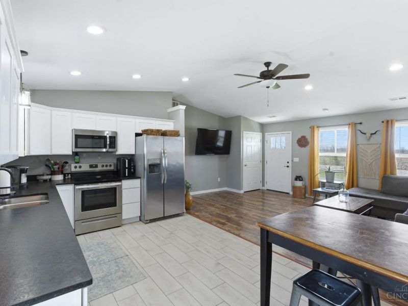 7485 State Route 123, Blanchester, OH 45107 Photo 9