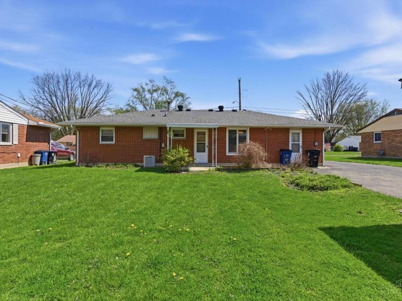 409 Forest Lake Drive, Wilmington, OH 45177 Photo 4