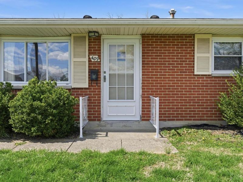 409 Forest Lake Drive, Wilmington, OH 45177 Photo 5