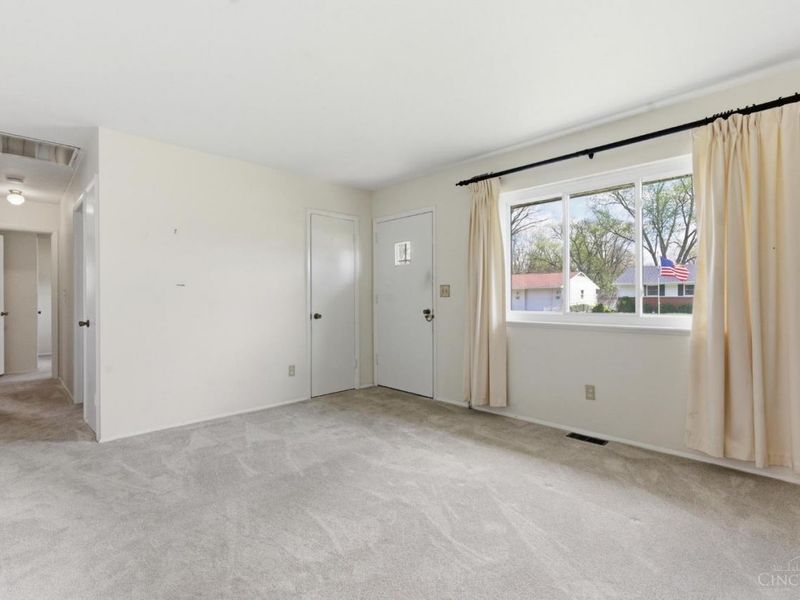 409 Forest Lake Drive, Wilmington, OH 45177 Photo 7