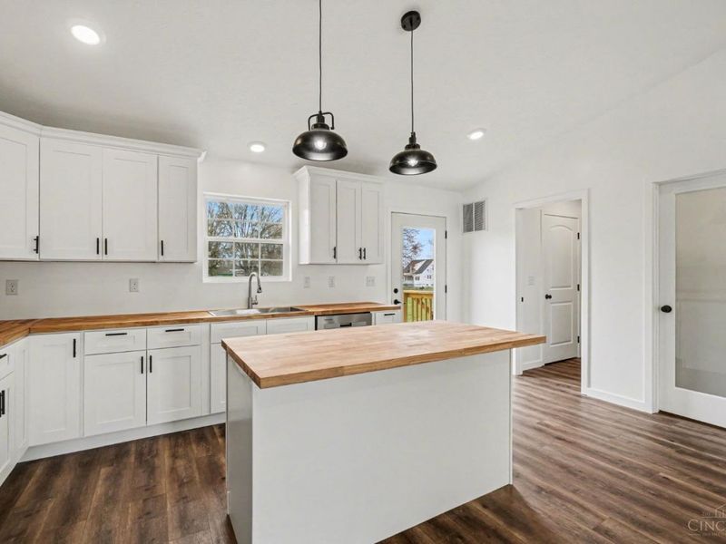 145 Clark Street, Russellville, OH 45168 Photo 7