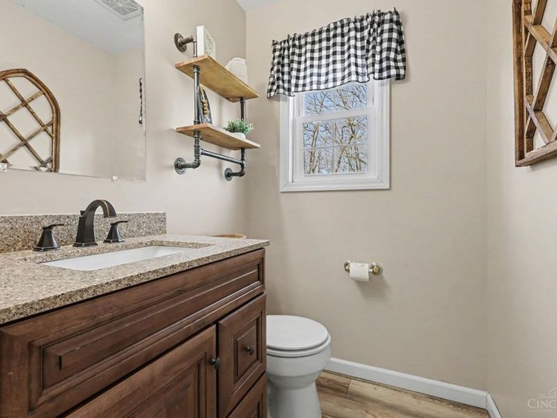 90 Douglas Circle, Georgetown, OH 45121 Photo 9