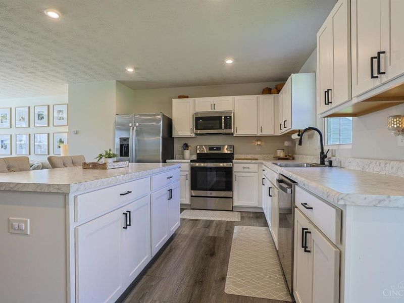 89 Cedarwood Drive, Amelia, OH 45102 Photo 11