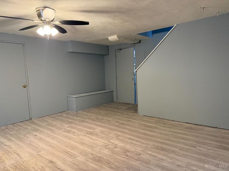 3555 McHenry, Cincinnati, OH 45225 Photo 9