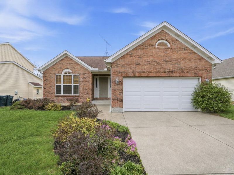 5781 Willowcove Drive, Cincinnati, OH 45239 Photo 2