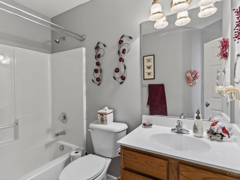 7007 Boulder Path Drive, Green Township, OH 45247 Photo 11