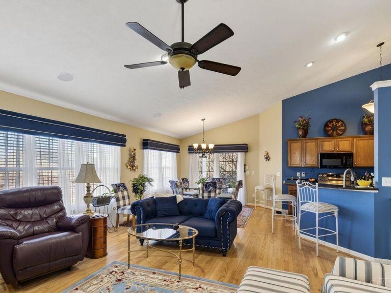 7007 Boulder Path Drive, Green Township, OH 45247 Photo 17